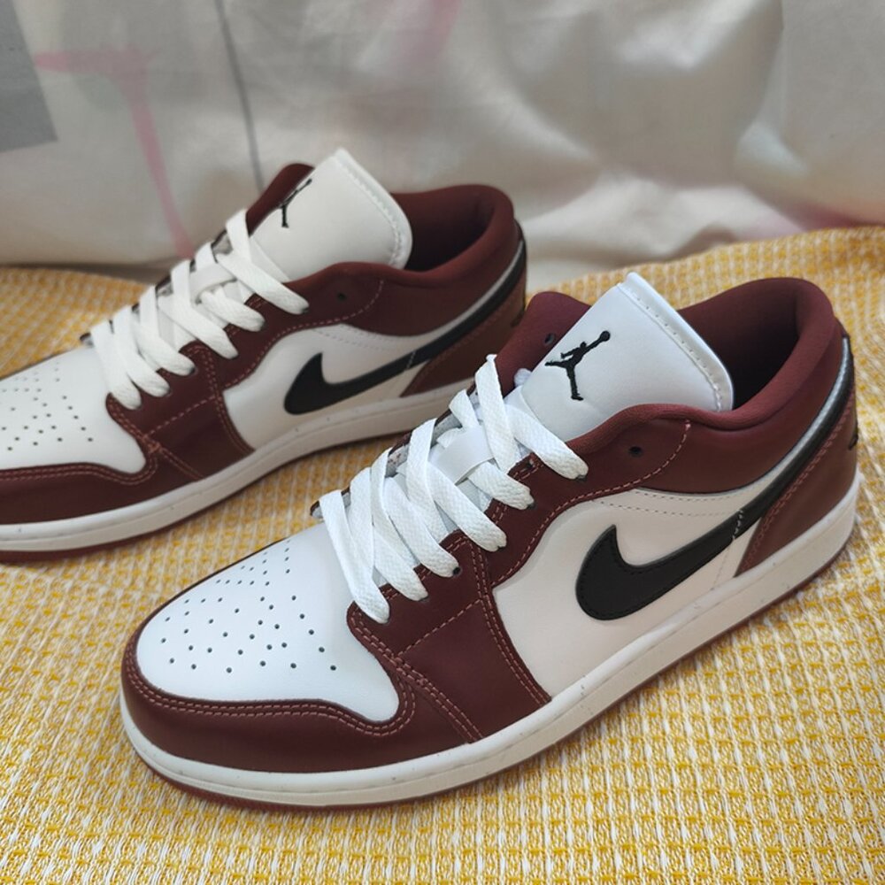 Nike Air Jordan 1 Low Leather Sneakers - Picture 3 of 7